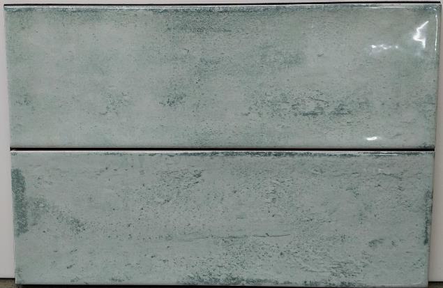 ANTIQUE-GREEN GLOSS ANTIQUATED