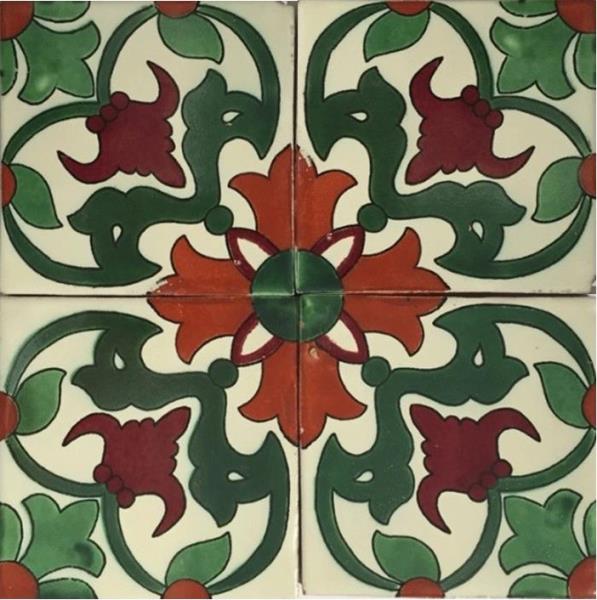 GREEN-RED LUIS ON CREAM GLOSS TALAVERA TILE