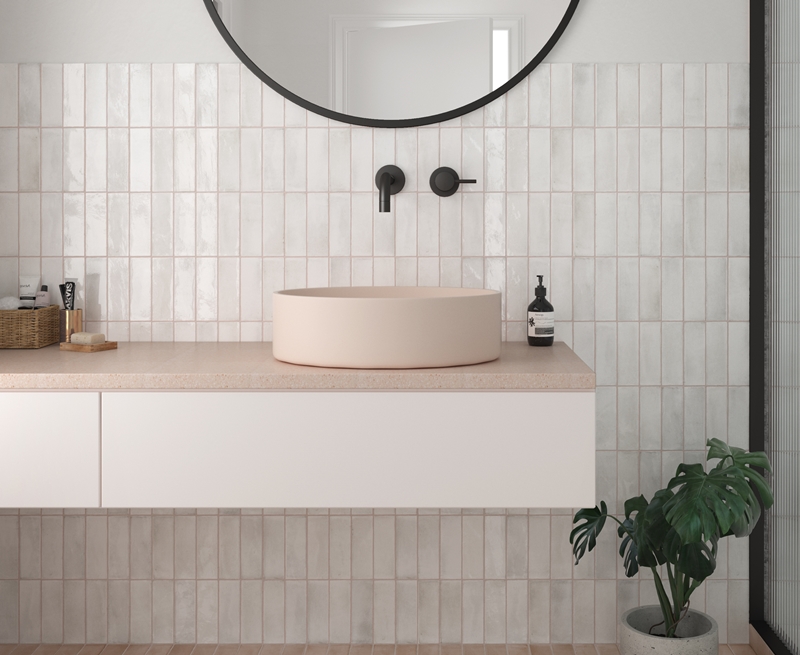 WHITE VARIEGATED GLOSS SUBWAY TILE