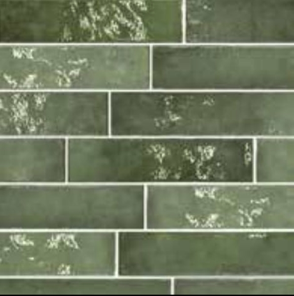 GREEN VARIEGATED TONES GLOSS SUBWAY TILE