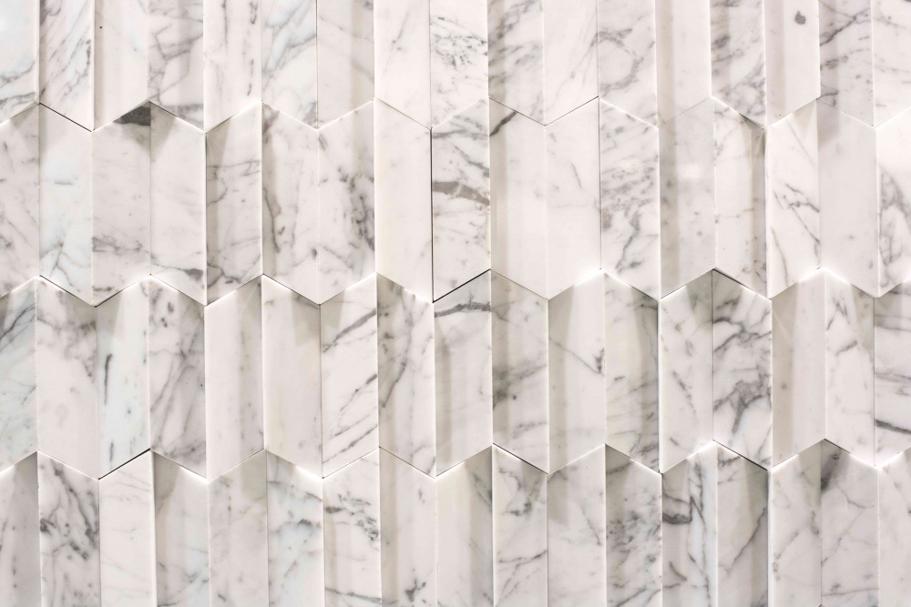 CARRARA VEIN POLISHED/HONED SAIL ELABORATE