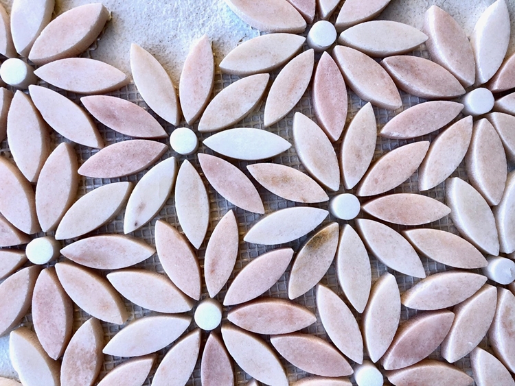 PINK HONED MARBLE DAISY MOSAIC